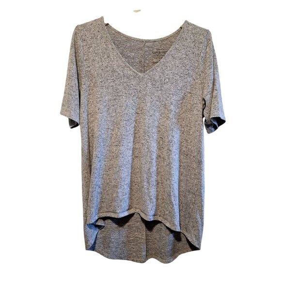 Super Soft Gray V-Neck Plush High-Low T-Shirt By Torrid Size 2 - Picture 1 of 3